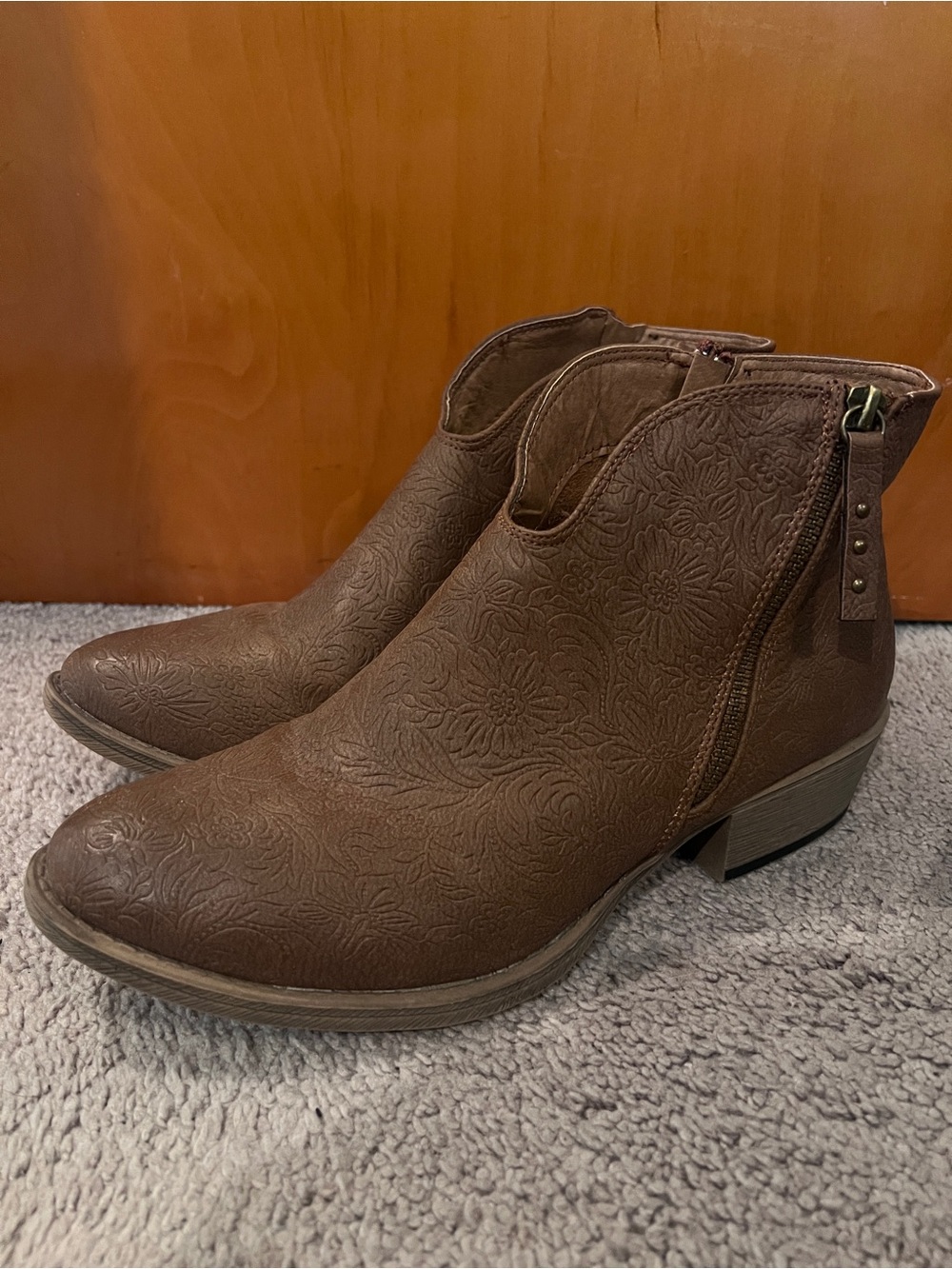 Women's Very G Brown Floral Embossed Ankle Booties 10